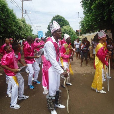 Moçambique Camisa Rosa