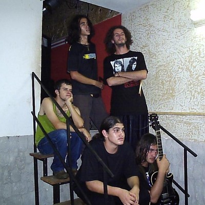 Thiago, baterista da banda Kobina, em Ituiutaba/MG (2005)